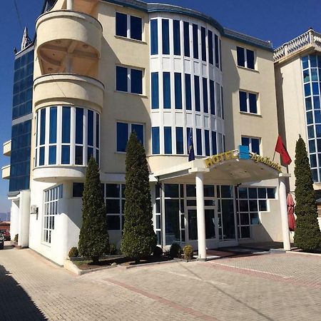 Hotel Apollonia Prishtinë Luaran gambar