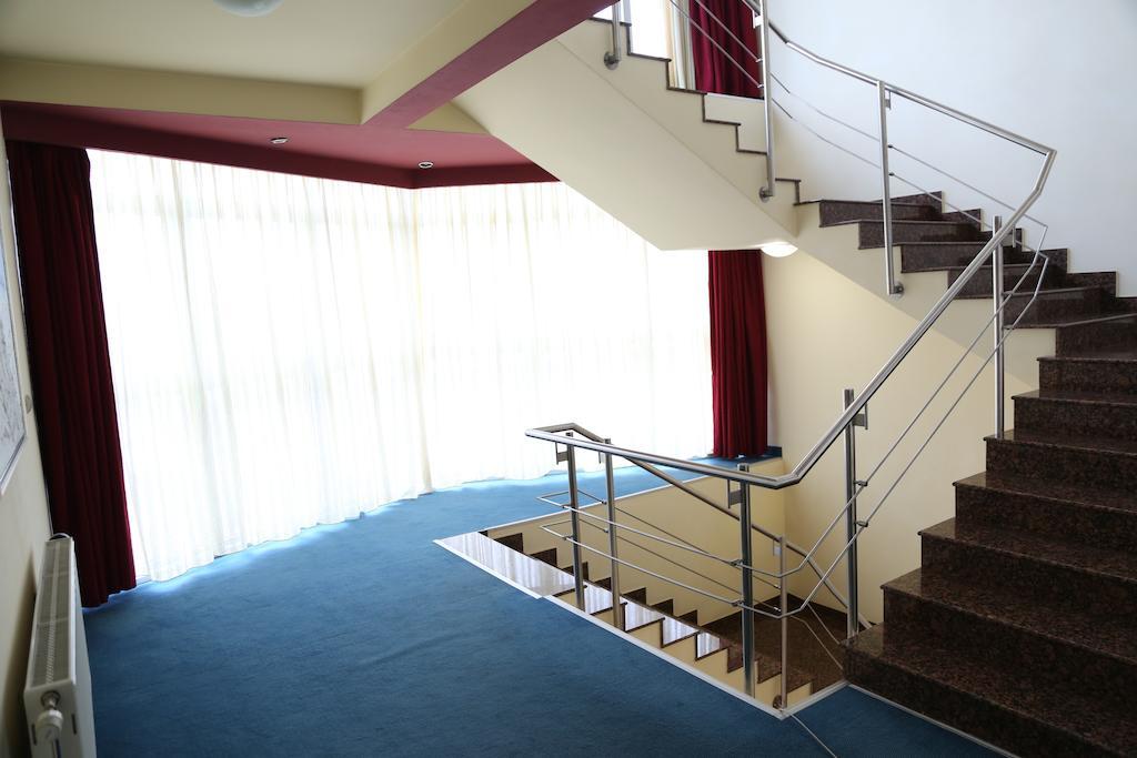 Hotel Apollonia Prishtinë Luaran gambar