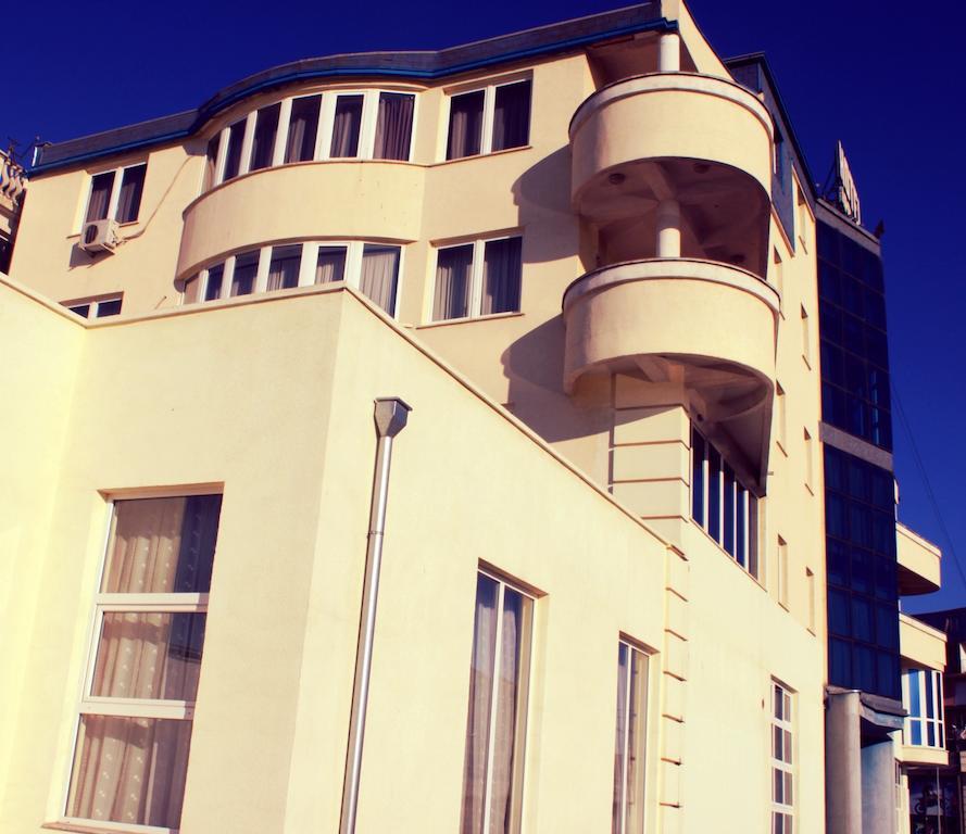 Hotel Apollonia Prishtinë Luaran gambar